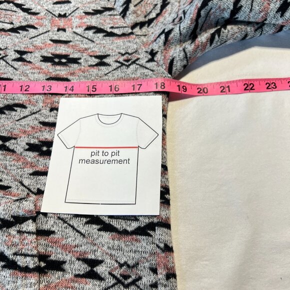 Derek Heart Aztec Cowl Neck Sweater size M comfy cozy - Picture 8 of 10